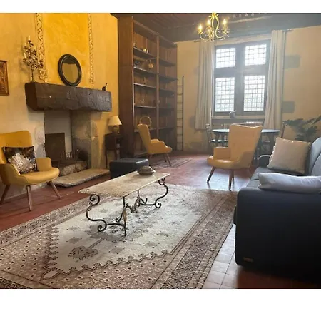 Grand Chateau بيت للعطل